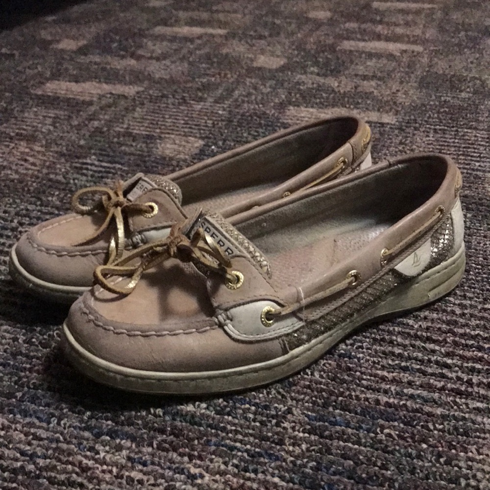 Gold Sperrys!!